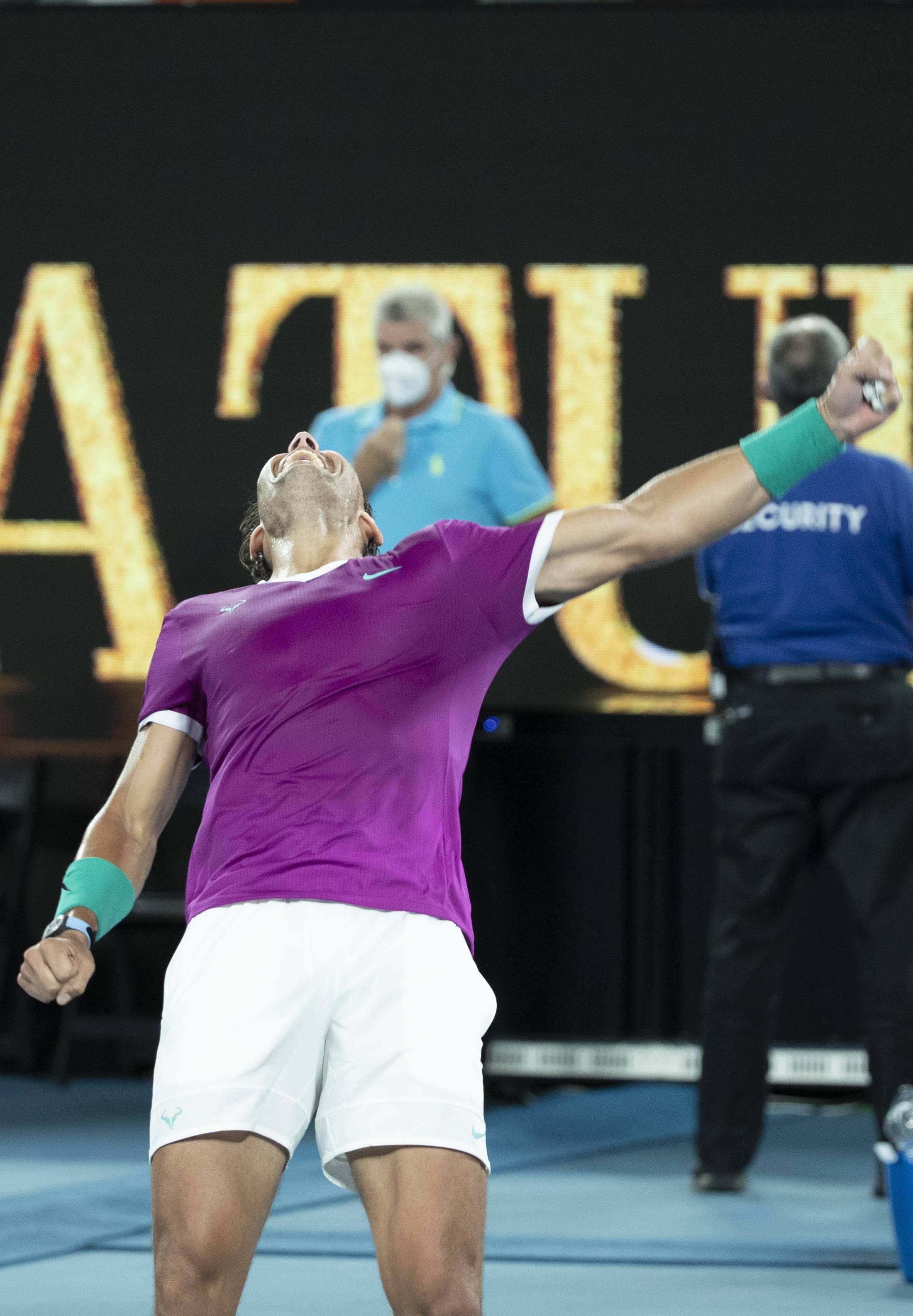 ATP总决赛翻盘澳网，纳达尔惊艳四座