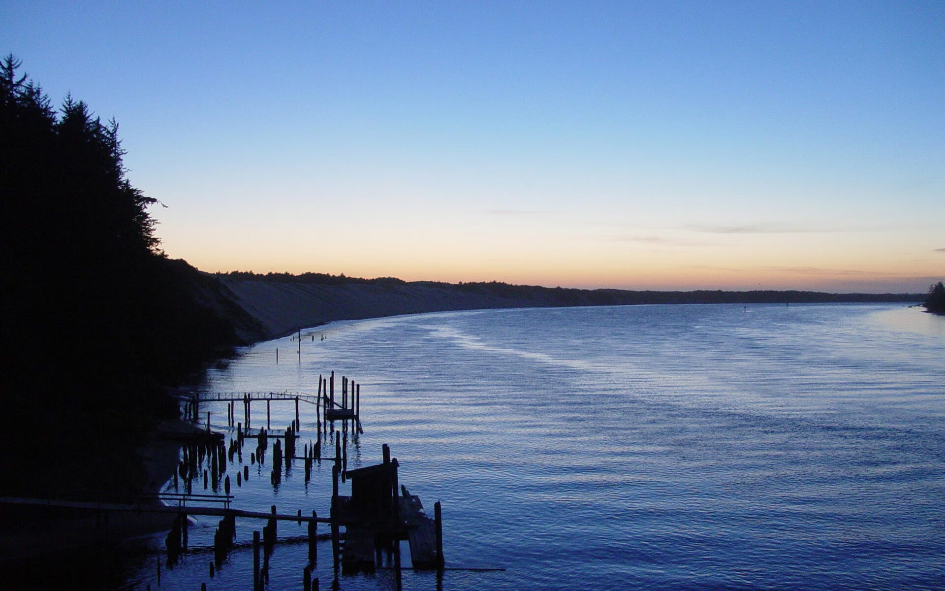 阿什拉夫，筑起巴黎的叹息之墙，曼城黄金左路在他脚下黯然失色